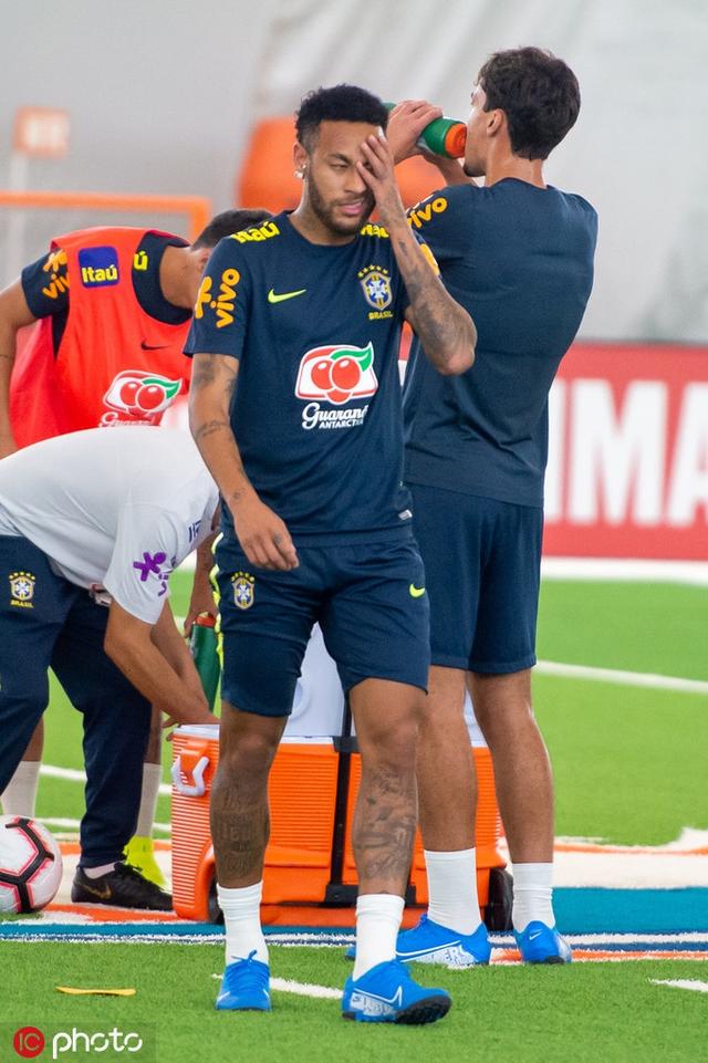 更是一个时 更是一个时