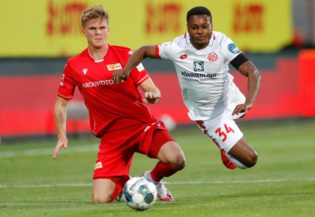 或成比分开 或成比分开